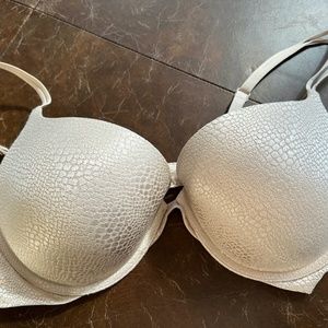 Victoria Secret Very Sexy Plunge 38D